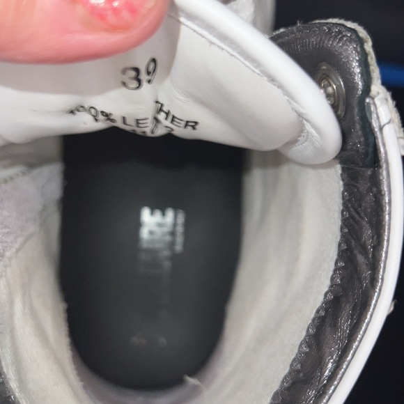 COPY - ZADIG & VOLTAIRE ZIPPERED HIGH TOPS.  WHITE size 39 Euro - Picture 4 of 6